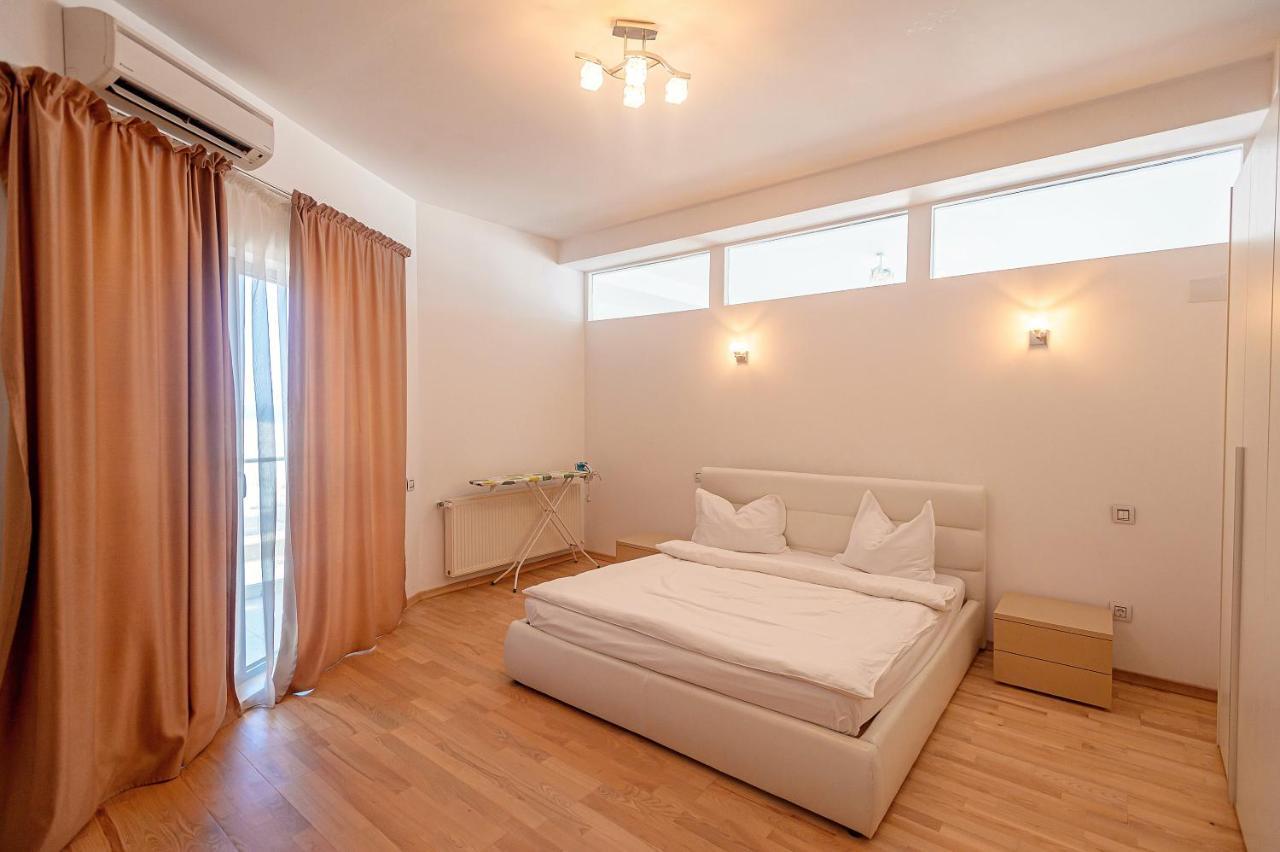 Riviera Residence Apartments Mamaia Eksteriør bilde