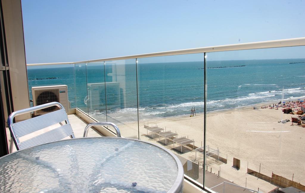 Riviera Residence Apartments Mamaia Eksteriør bilde